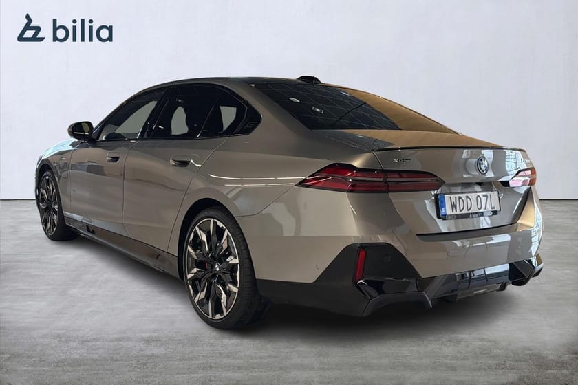 Bild 2 av BMW 530e xDrive M-sport Pro |DEMO| Drag | Panorama | B&W  | 360