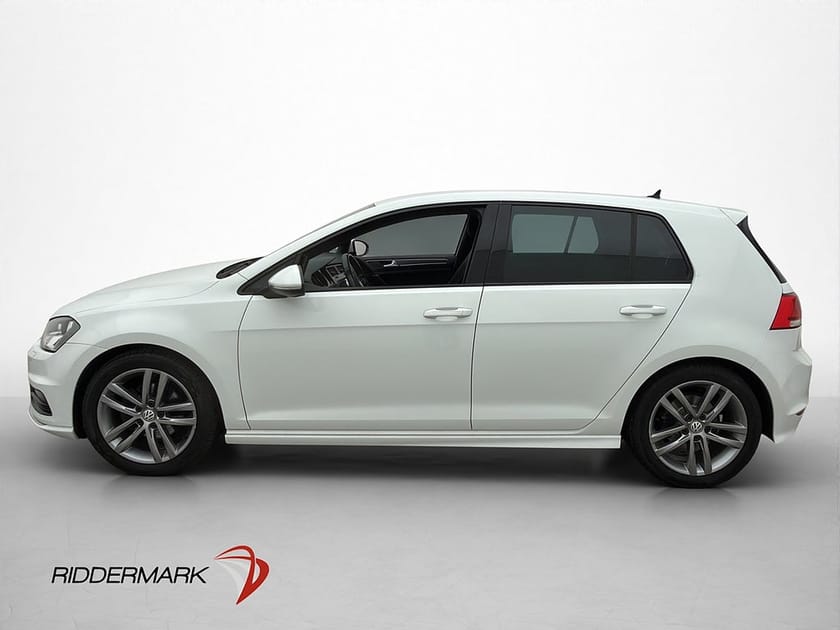Bild 2 av Volkswagen Golf 1.4 TSI 150hk R-Line Kamera CarPlay 0,53l/mi
