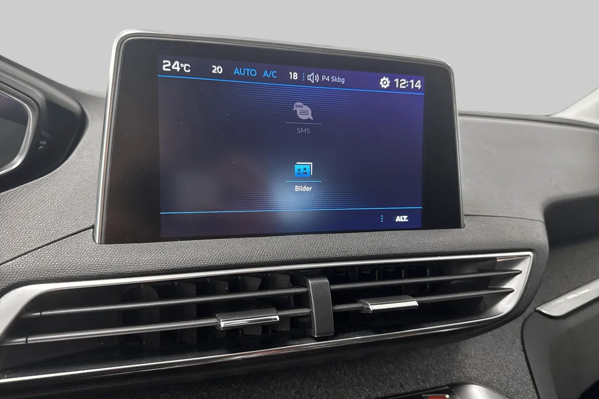 picture of a car