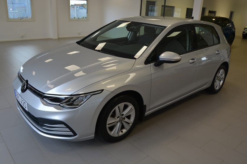 Bild 3 av Volkswagen Golf 1.5 eTSI 150hk DSG7 Dragpaket / Navigation