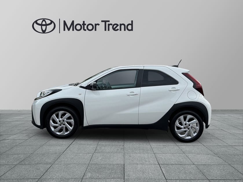 Bild 3 av Toyota Aygo X 1.0 VVT-i Automat,72hk,2.400mil