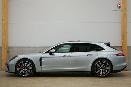 Porsche Panamera Turbo Sport Turismo