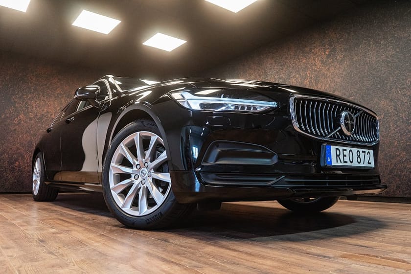 Bild 3 av Volvo V90 B4 Advanced Edt | Panorama | Värmare | Drag |2179 kr/m
