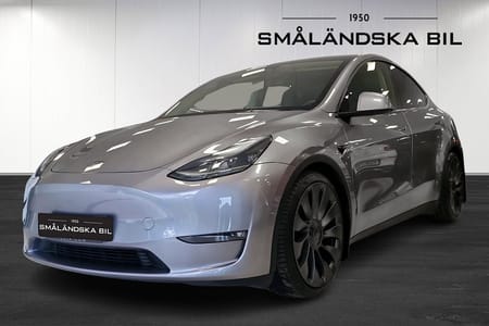 Tesla Model Y Performance Performance Panorama Drag