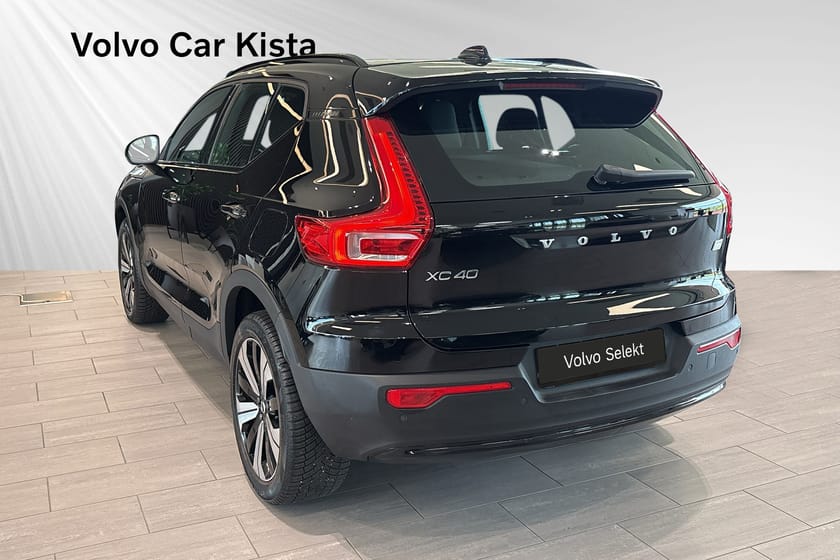 Bild 4 av Volvo XC40 Recharge Single Motor Plus Edition B-Kamera