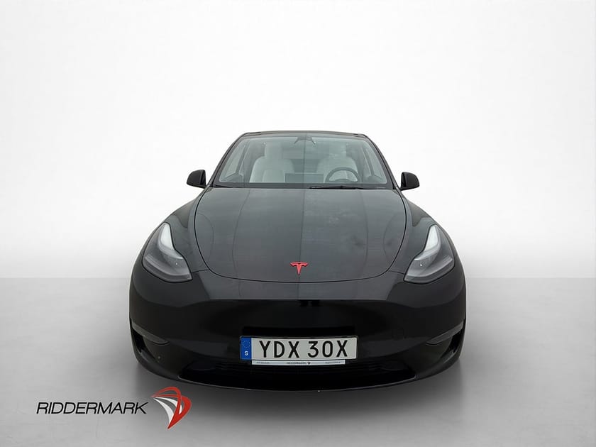 Bild 3 av Tesla Model Y Long Range AWD Autopilot Ljus-Interiör Pano