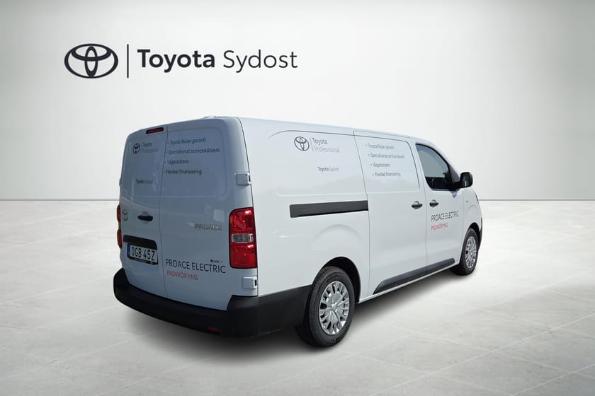 Bild 5 av Toyota Proace Electric Long 75 75kwH  Backkamera, P-sensorer bak, Rattvärme mm