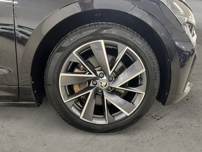 Bild 4 av Škoda Enyaq iV 80 204 HK SPORTLINE