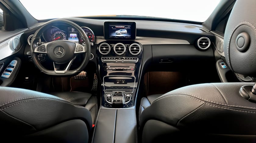 Bild 4 av Mercedes-Benz C 220 T d 9G-Tronic AMG-Line / Pano / Burmester