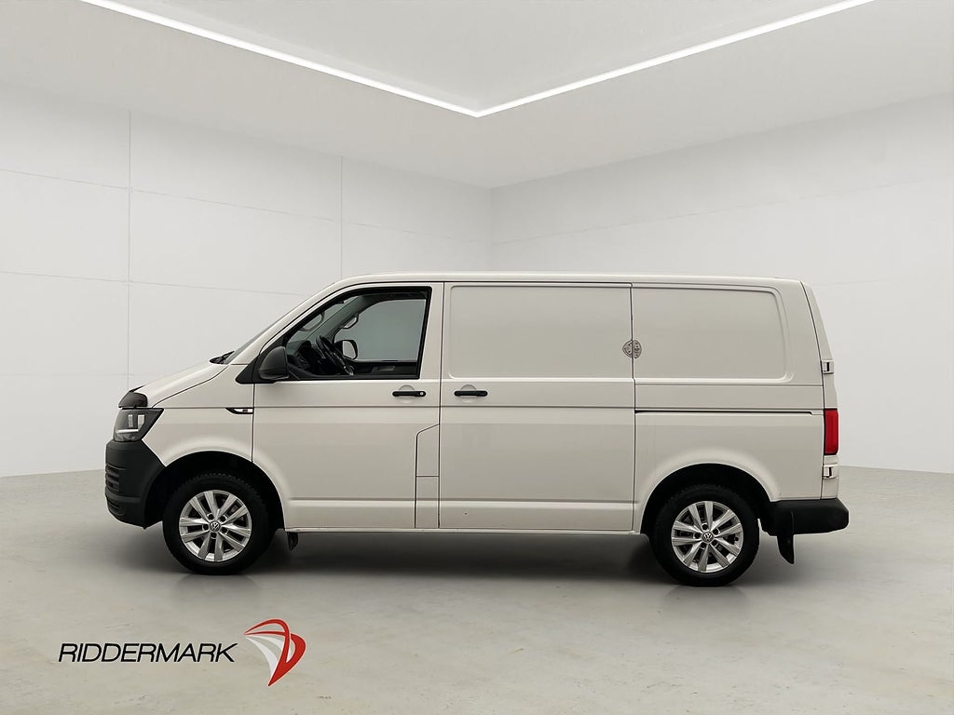 Volkswagen Transporter 2018, photo 6/10