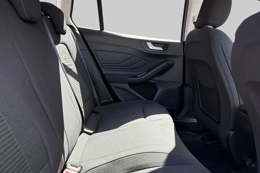 Bild 5 av Ford Focus Active Kombi 1.0 EcoBoost Kamera Drag M-Värmare