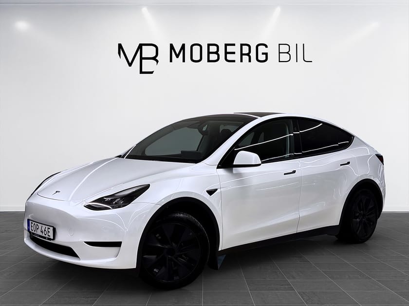 Bild 1 av Tesla Model Y Standard Range RWD 299hk Helg på Moberg! Pano Premium Navi 360