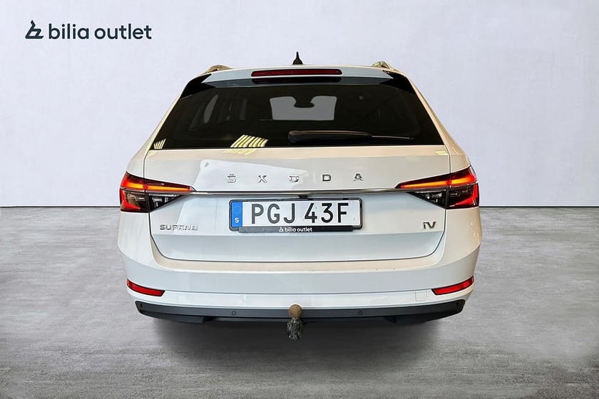 Bild 5 av Škoda Superb iV Kombi Skoda Business Ed. Style 218hk / Drag Värmare Pano