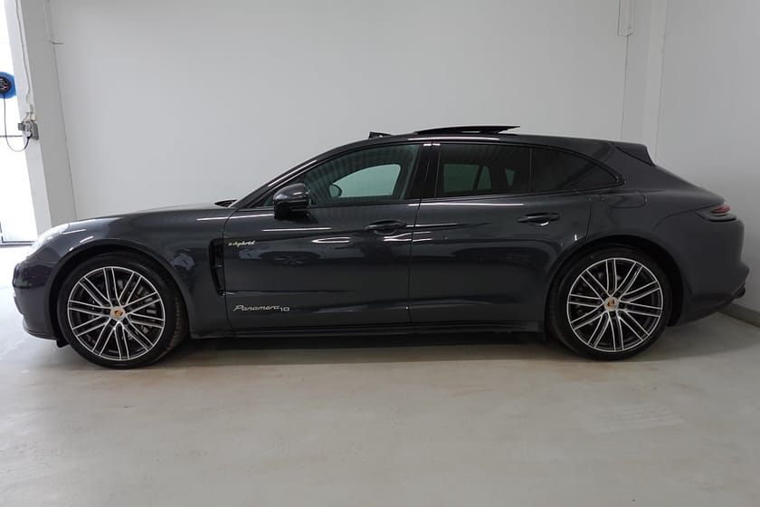 Bild 3 av Porsche Panamera 4 E-Hybrid Sport Turismo 10 Years Edt Pano PDLS+ BOSE Soft C PASM