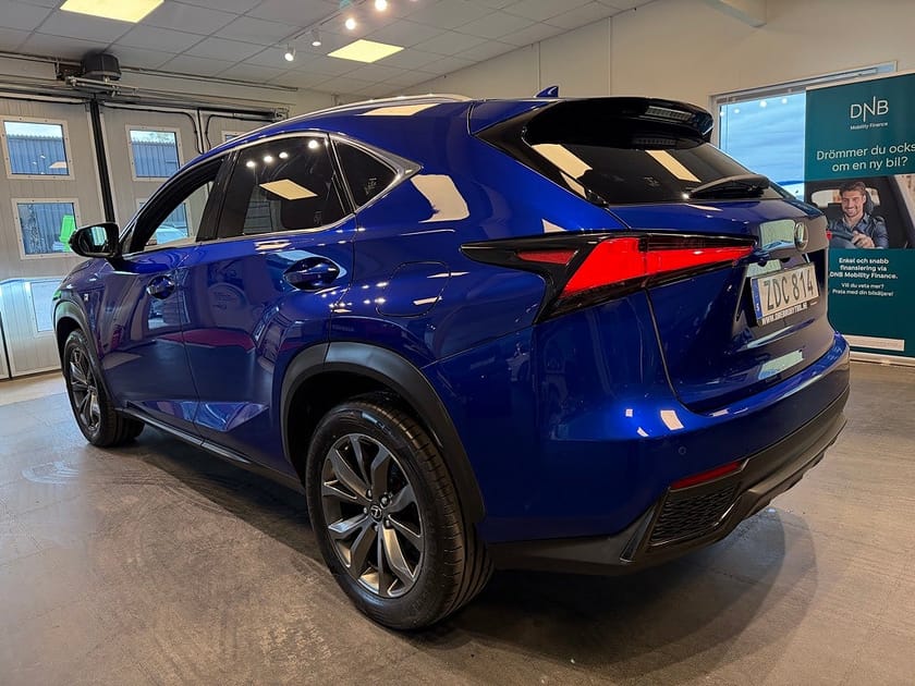 Bild 3 av Lexus NX 300h AWD