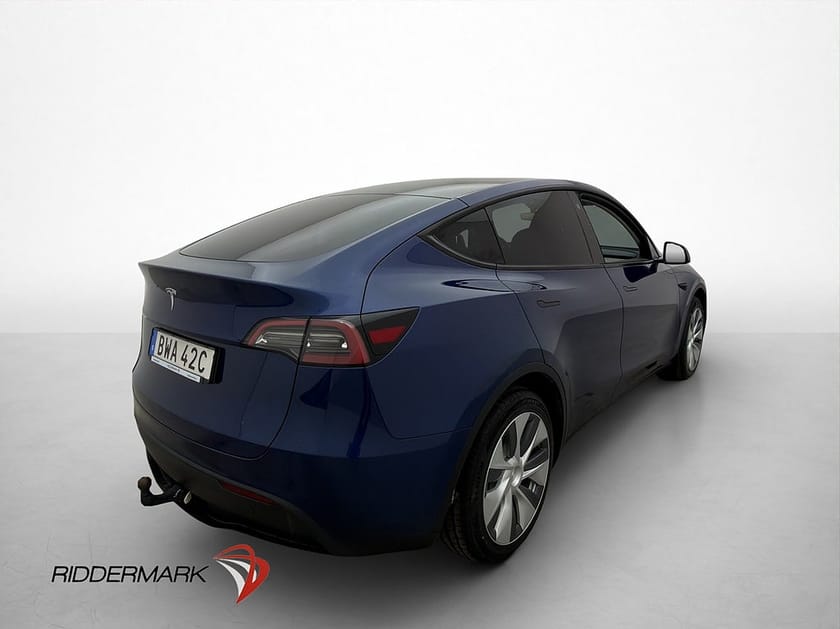 Bild 5 av Tesla Model Y Standard Range RWD Värmepump Dragkrok Autopilot