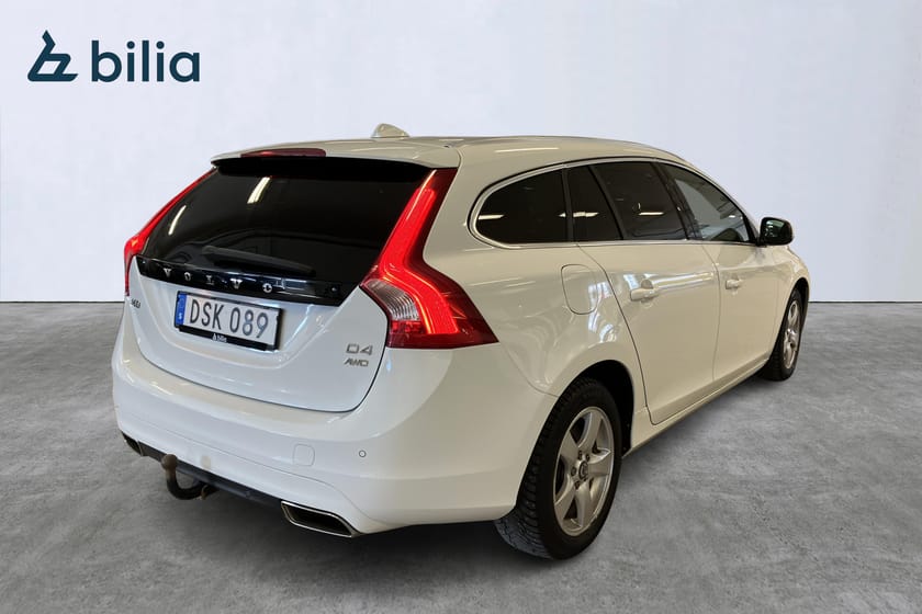 Bild 3 av Volvo V60 Dieselv./s&v-däck/Rattvärme/Dragkrok/Skinnklädsel