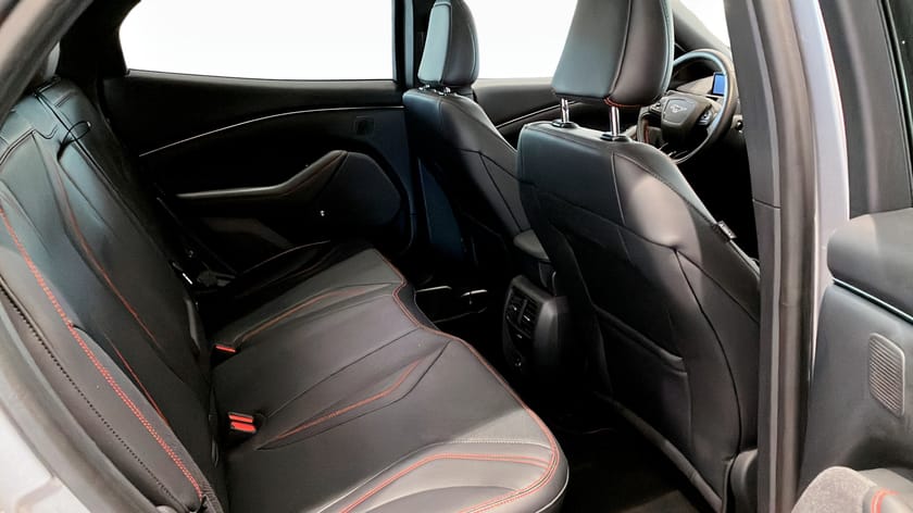 Bild 5 av Ford Mustang Mach-E Standard Range AWD SR Teknikpaket - PL 4995 kr/mån