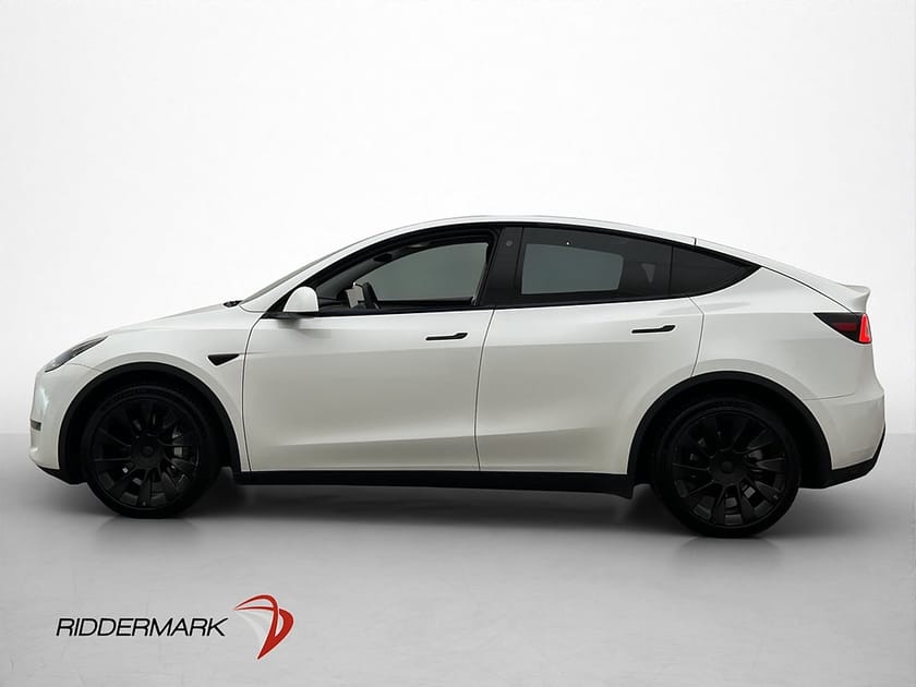 Bild 5 av Tesla Model Y Long Range AWD Dragkrok Svensksåld