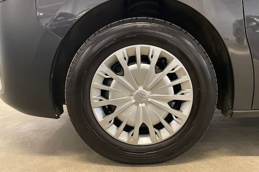 Bild 5 av Toyota Proace L2 2.0 D-4D 145 Moms / Värmare / 360-kamera / Rattvärme