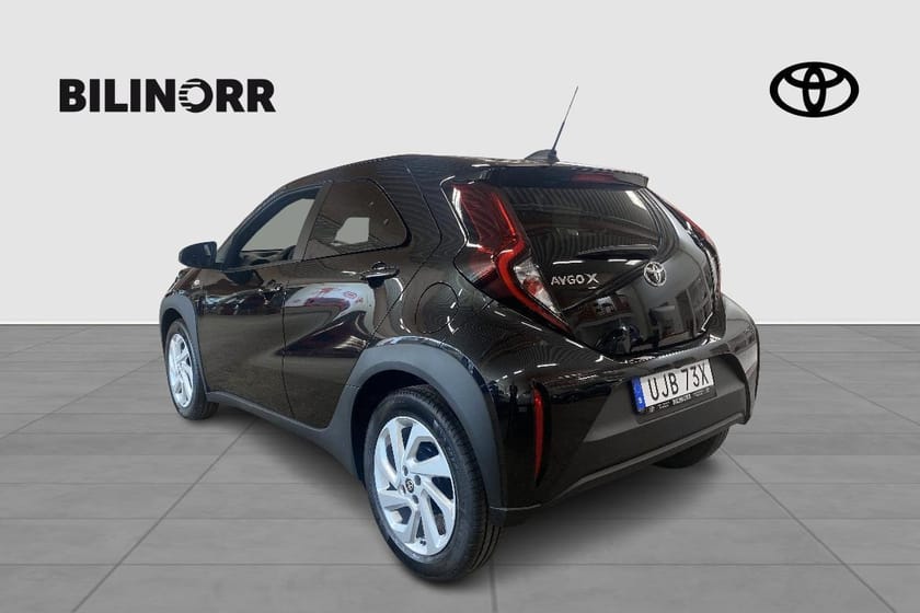 Bild 5 av Toyota Aygo X 1.0 5dr Play Comfort & Style Pack Automat