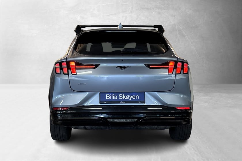 Bilde 4 av Ford Mustang Mach-E Long Range AWD AWD, El-seter, 360-kamera, 19" sommer