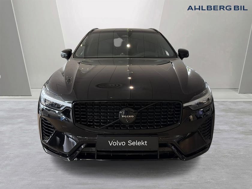 Bild 4 av Volvo XC60 T6 Ultra Black Edition, Klimatpaket, Bowers & Wilkins Högtalare, Dragkrok Halvautomatisk, Parkeringskamera 360, Google Maps