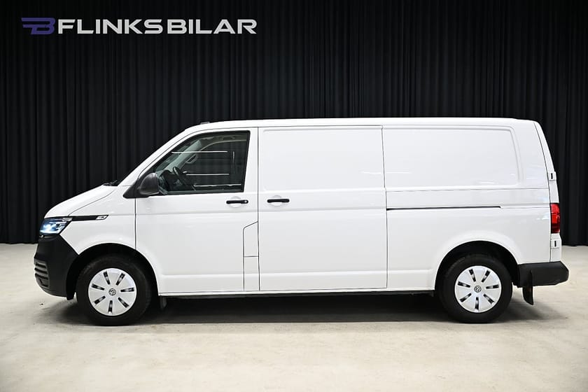 Bild 2 av Volkswagen Transporter DSG 150HK L2|LED|Drag|Värmare|Momsbil