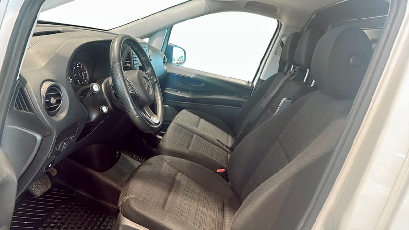 Bild 5 av Mercedes-Benz Vito 116 CDI 2.8t Extra lång | Nyservad | Motorvärmare