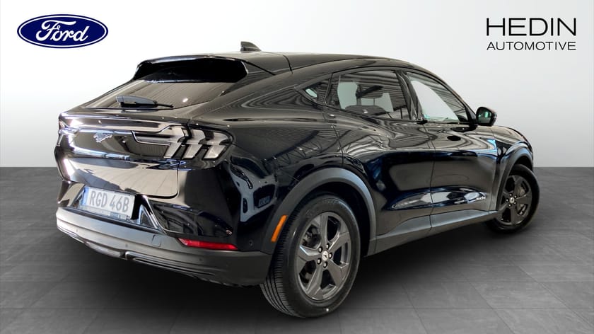 Bild 2 av Ford Mustang Mach-E Standard Range SR 269hk RWD Glastak 440km