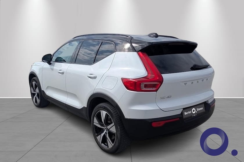 Bilde 3 av Volvo XC40 P8 AWD Recharge Twin plus / Skinnseter / Mye utstyr!