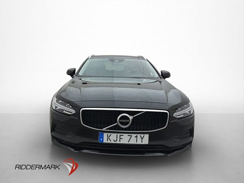 Bild 2 av Volvo V90 D4 AWD 190hk Momentum MOMS Drag Navi Kamera