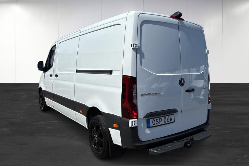Bild 4 av Mercedes-Benz Sprinter 211 CDI FWD Panel Van 9G-Tronic | Drag | Backkamera | MBUX |