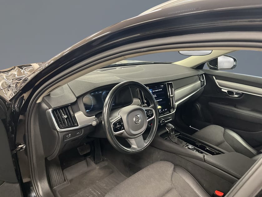 Bild 5 av Volvo V90 D4 Momentum Advanced SE//Dragkrok//