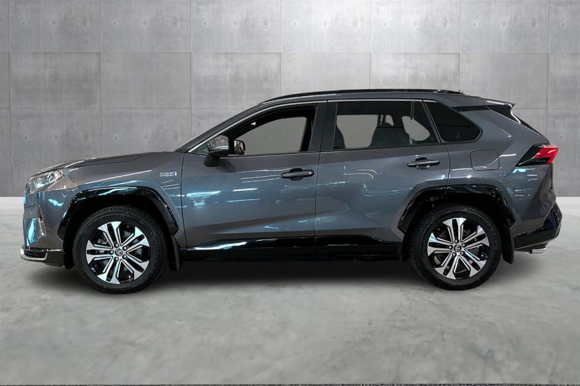 Bilde 2 av Toyota RAV4 Plug-in Hybrid PHEV AWD-i Active Tech - LED - Adaptiv cruise - Krok