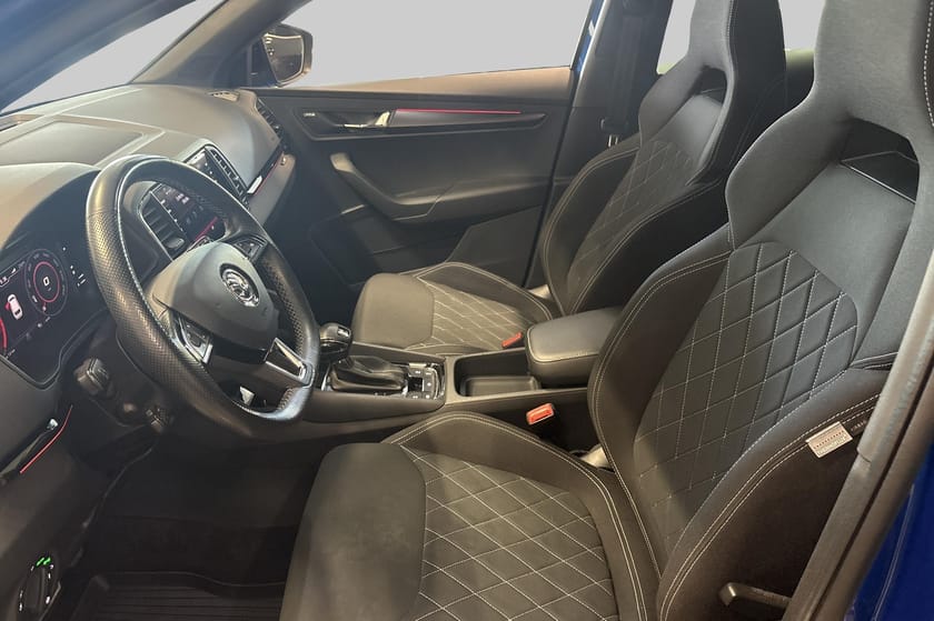 Bilde 5 av Škoda Karoq Sportline | Race Blue | Lav KM!