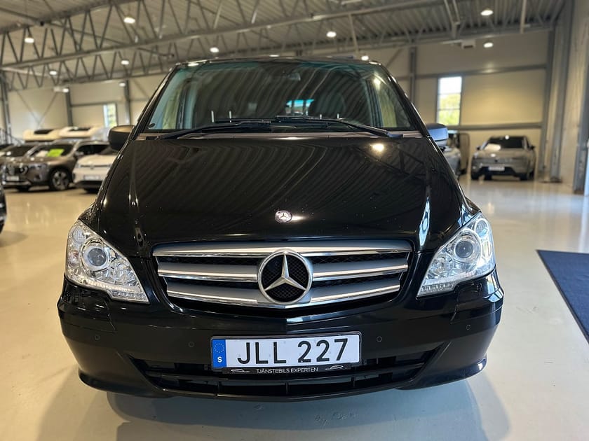 Bild 2 av Mercedes-Benz Vito 122 CDI 3.0t TouchShift / Drag / Lastbågar / 3-Sits