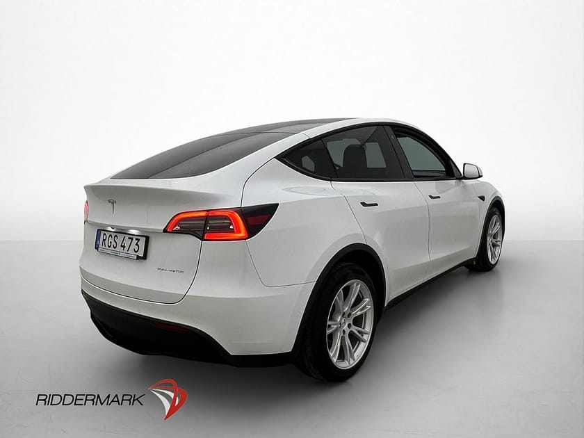Bild 5 av Tesla Model Y Long Range AWD Autopilot Svensksåld