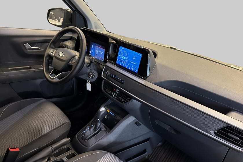 Bild 4 av Ford Transit Courier 1.0 Ecoboost 125hk Trend Kamera Drag