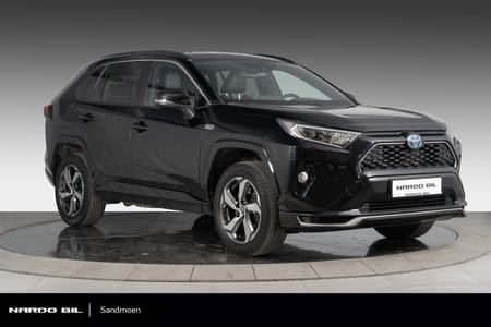 Toyota RAV4 Plug-in Hybrid Krok Navi Kamera Skinn