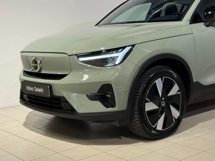 Bild 2 av Volvo C40 Recharge Extended Range Ultimate Dragkrok