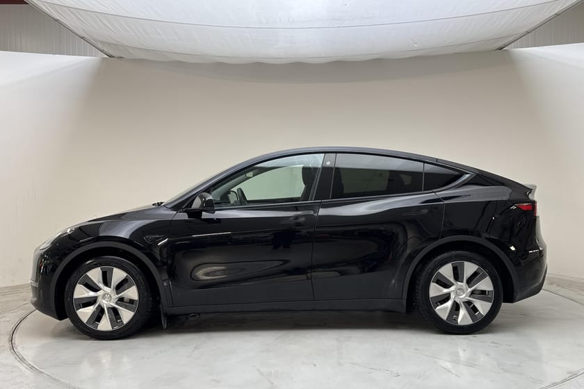 Bild 2 av Tesla Model Y Long Range AWD Dual Motor Vinterhjul medföljer