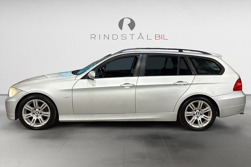 Bild 4 av BMW 320i Touring 150 HK LED-RAMP PDC DRAG H-CAN A-TRAKTOR
