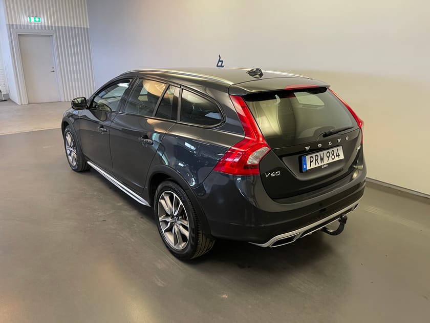 Bild 4 av Volvo V60 Cross Country D4 Classic Pro / Navigation / Läder /