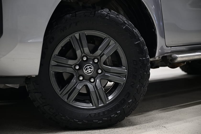 Bild 3 av Toyota Hilux Dubbelhytt 2.8 4WD 204HK Automat|Dubbelhytt|Drag|GPS|Backkamera