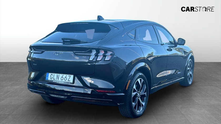 Bild 2 av Ford Mustang Mach-E Long Range AWD (351hk) 360-KAMERA
