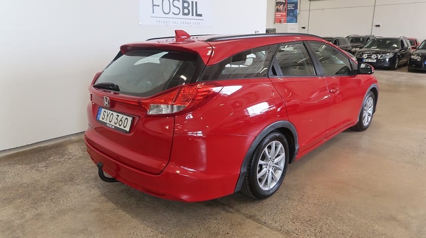 Bild 4 av Honda Civic Tourer 1.8 i-VTEC Nyservad Drag SoV