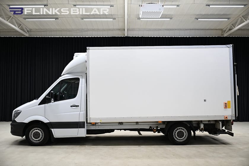 Bild 2 av Mercedes-Benz Sprinter 316 BlueTEC Chassi Cab Automat|Volymskåp|BG-Lyft|Kylbil|Nattkyla|Leasbar