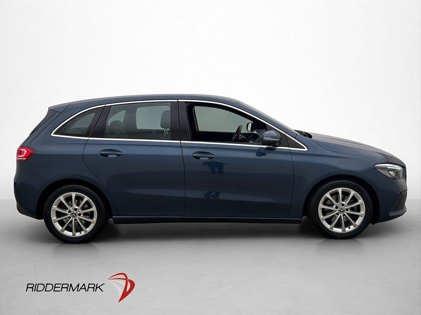 Bild 4 av Mercedes-Benz B 180 7G Dragkrok Kamera CarPlay 136hk