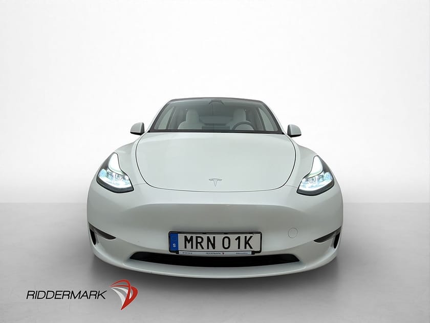 Bild 3 av Tesla Model Y Long Range AWD Ljus Interiör Drag Pano Kamera